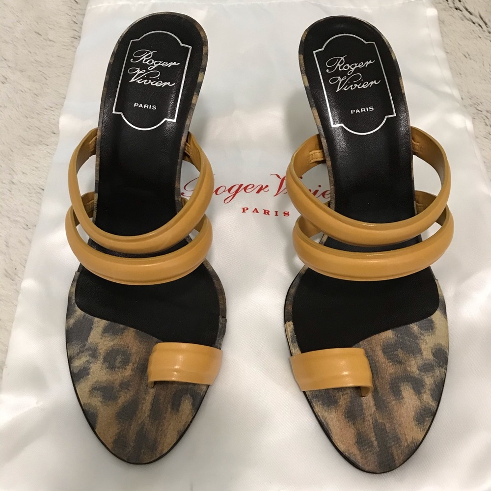 Beautiful Authentic Roger Vivier Heels - Picture 9 of 11